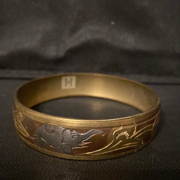 #2- Vintage from India solid Brass Bracelet Elephant Design 1980s - Picture 4 of 9